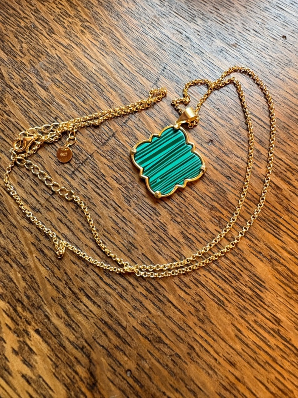 Pretty Neo-Relique Gold S925 Necklace with Green Malachite-Style Pendant